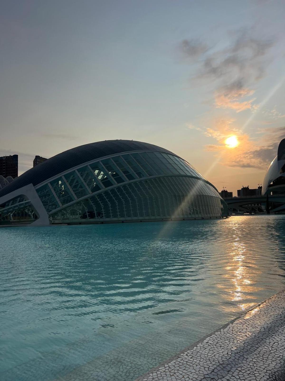 Beach & Arts Hostel Valencia Exterior foto
